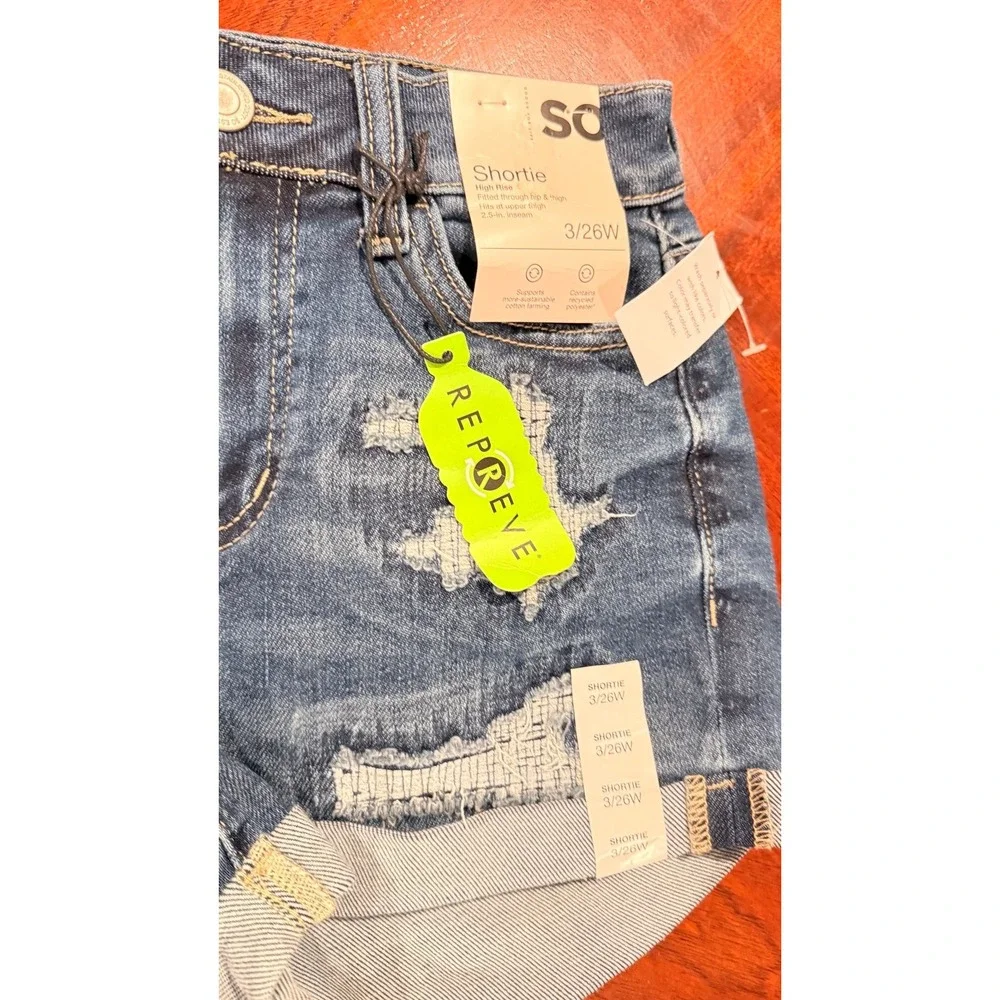 SO‎ Shortie High Rise Distressed Denim Shorts 3 26W Repreve Sustainable NWT